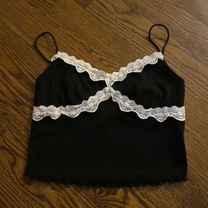Y2K Lace crop top